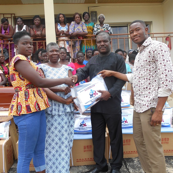 Youth-given-sewing-materials-for-their-apprenticeship